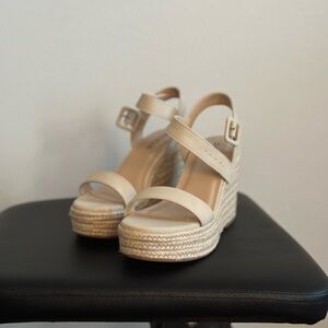 Soda Light beige wedges, sandals